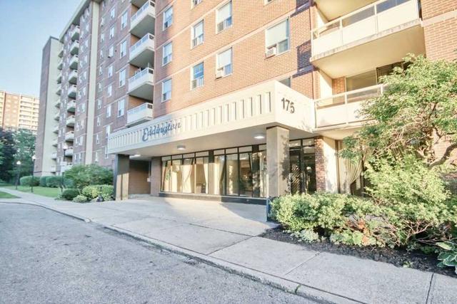 213 - 175 Hilda Ave, Condo with 3 bedrooms, 2 bathrooms and 1 parking in Toronto ON | Image 1