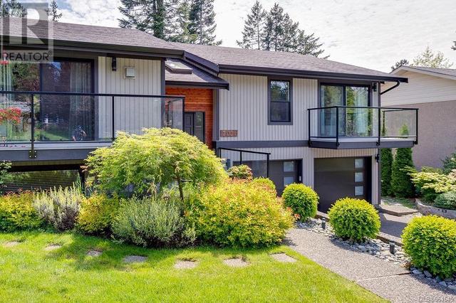 7031 Con Ada Rd, House detached with 4 bedrooms, 3 bathrooms and 4 parking in Central Saanich BC | Image 47