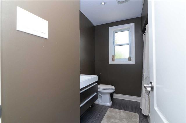 24 Maxome Ave, House detached with 3 bedrooms, 3 bathrooms and 3 parking in Toronto ON | Image 12