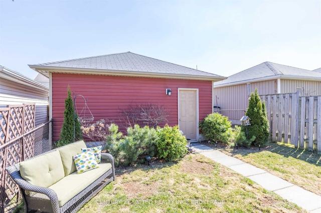 159 Bowen Dr, House detached with 1 bedrooms, 2 bathrooms and 3 parking in Peterborough ON | Image 19
