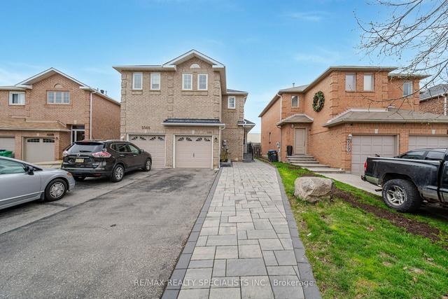 5588 Cortina Cres, House semidetached with 3 bedrooms, 4 bathrooms and 5 parking in Mississauga ON | Image 1