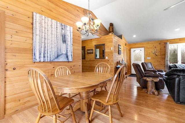 104 Maple Dr, House detached with 3 bedrooms, 2 bathrooms and 6 parking in Northern Bruce Peninsula ON | Image 17