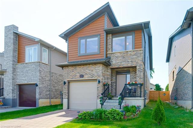1671 Valhalla Street, House detached with 3 bedrooms, 2 bathrooms and 3 parking in London ON | Image 2