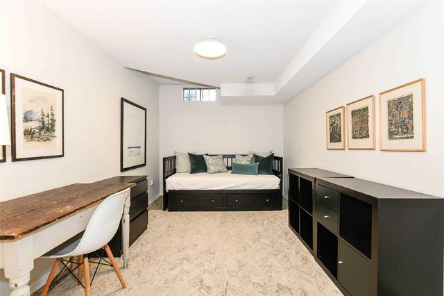 4 Tyson Shepway, Townhouse with 3 bedrooms, 2 bathrooms and 2 parking in Toronto ON | Image 13