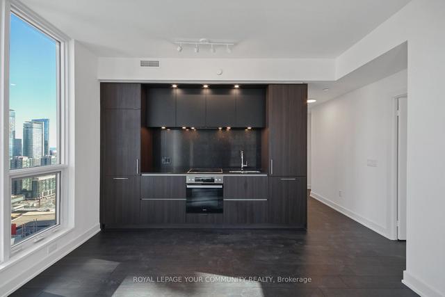 3812 - 35 Mercer St, Condo with 2 bedrooms, 2 bathrooms and 0 parking in Toronto ON | Image 6
