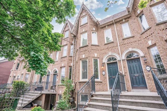 138a Euclid Ave, House attached with 4 bedrooms, 4 bathrooms and 1 parking in Toronto ON | Card Image