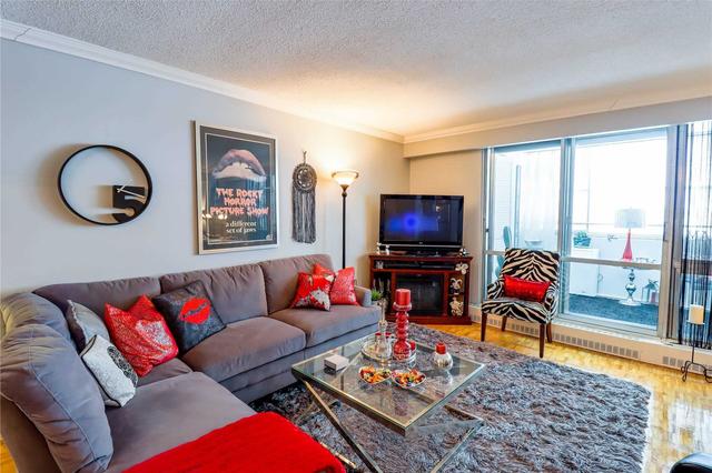 1010 - 225 Harvard Pl, Condo with 2 bedrooms, 2 bathrooms and 1 parking in Waterloo ON | Image 17