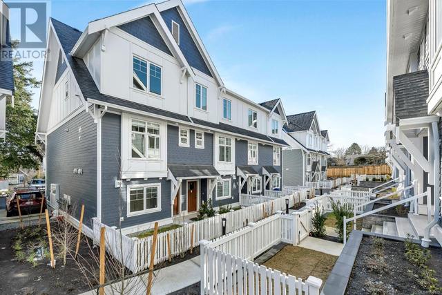 4 - 3086 Washington Ave, House attached with 4 bedrooms, 3 bathrooms and 2 parking in Victoria BC | Image 2