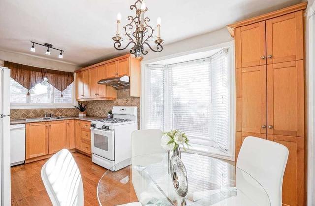 140 Andrea Lane, House detached with 3 bedrooms, 3 bathrooms and 5 parking in Vaughan ON | Image 11