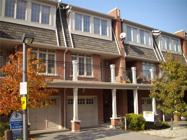 9 - 95 Kerr St, Townhouse with 2 bedrooms, 3 bathrooms and null parking in Oakville ON | Image 1