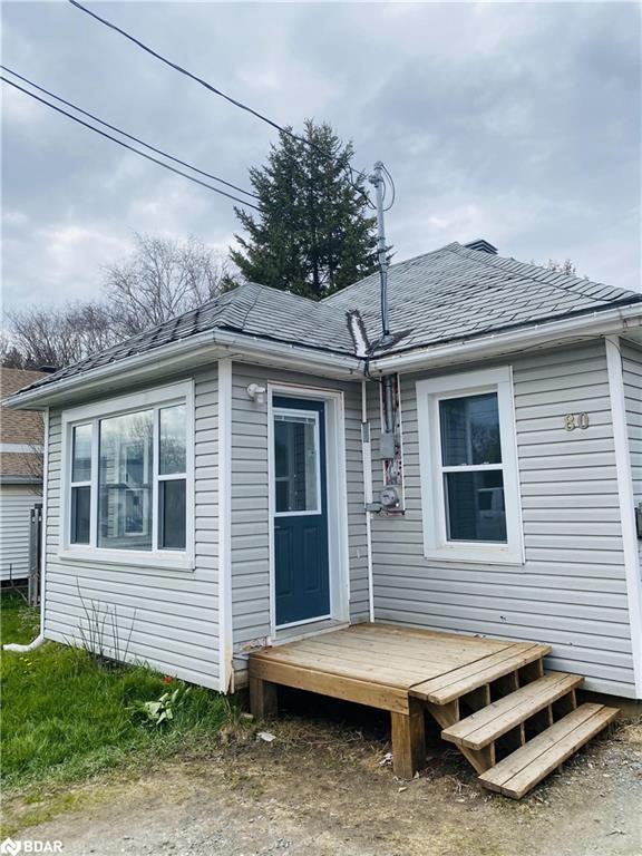 80 Powell Avenue, House detached with 2 bedrooms, 1 bathrooms and 3 parking in Timmins ON | Image 1