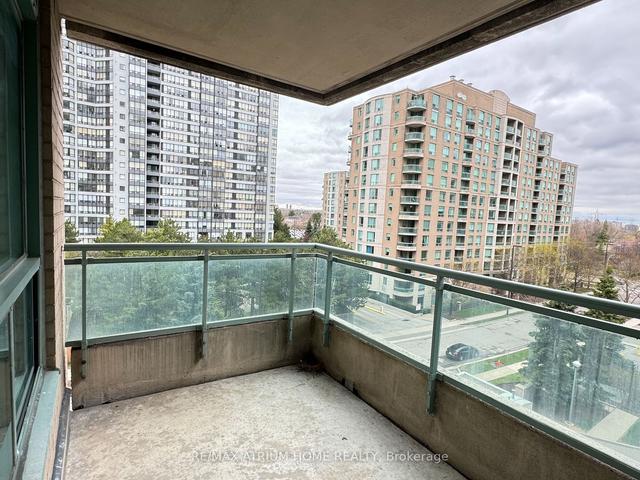 605 - 1 Pemberton Ave, Condo with 1 bedrooms, 1 bathrooms and 1 parking in Toronto ON | Image 5