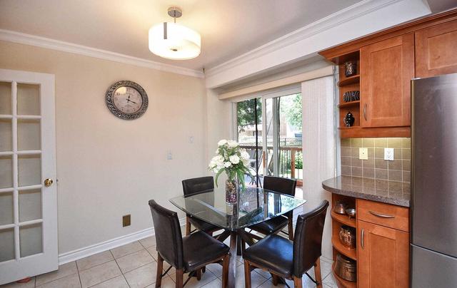 6 Vanhorn Crt, House detached with 4 bedrooms, 4 bathrooms and 6 parking in Markham ON | Image 5
