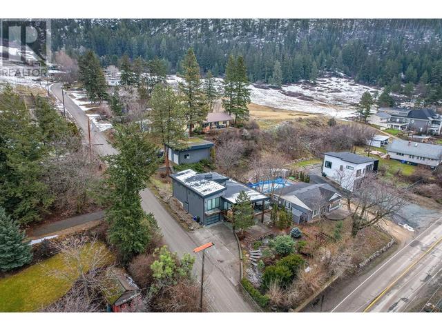 8708 Okanagan Landing Road, House detached with 4 bedrooms, 3 bathrooms and 9 parking in Vernon BC | Image 37