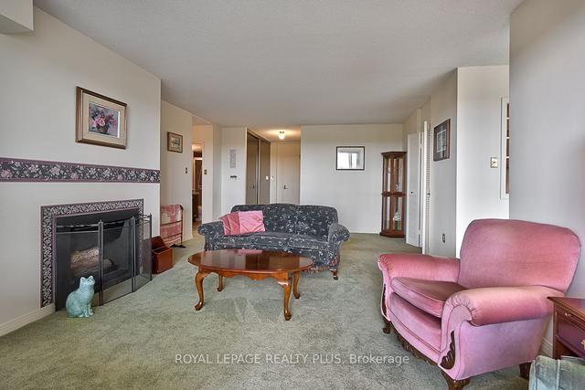 1507 - 1359 White Oaks Blvd, Condo with 2 bedrooms, 2 bathrooms and 1 parking in Oakville ON | Image 36