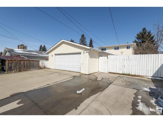 10715 53 Av Nw, House detached with 6 bedrooms, 2 bathrooms and 6 parking in Edmonton AB | Image 25