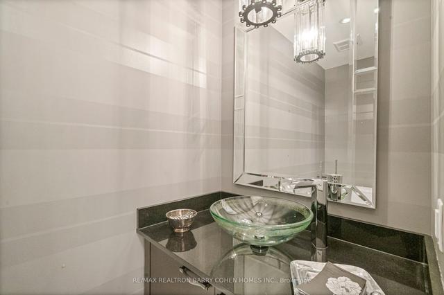 805c - 662 Sheppard Ave E, Condo with 2 bedrooms, 3 bathrooms and 2 parking in Toronto ON | Image 7
