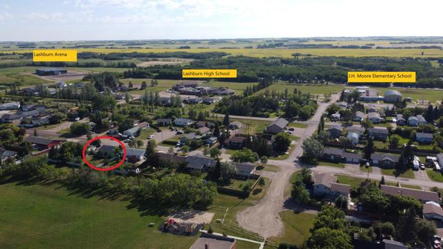 318 1st Street E, House detached with 4 bedrooms, 3 bathrooms and 4 parking in Lashburn SK | Image 27