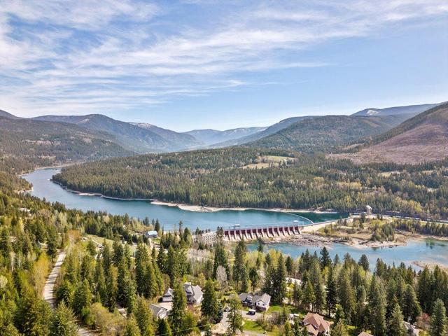 4165 Brown Road, House detached with 5 bedrooms, 3 bathrooms and null parking in Central Kootenay F BC | Image 56