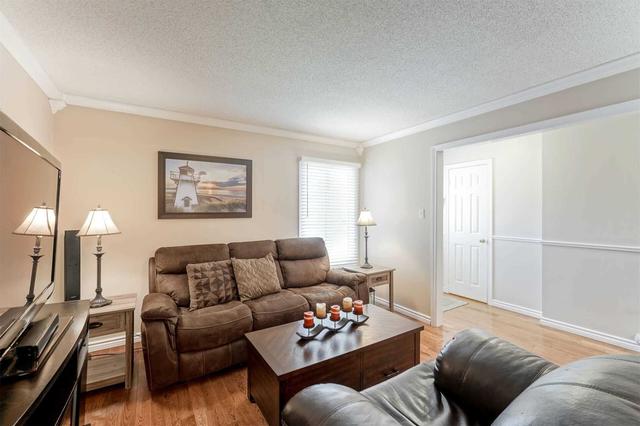 46 Large Cres, House detached with 3 bedrooms, 3 bathrooms and 3 parking in Ajax ON | Image 35