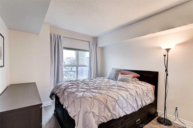 804 - 97 Lawton Blvd, Condo with 1 bedrooms, 1 bathrooms and 1 parking in Toronto ON | Image 15