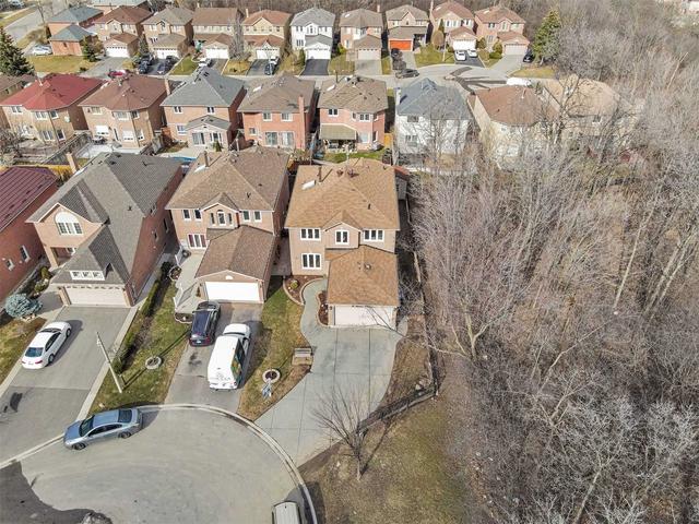 11 Niven Pl, House detached with 4 bedrooms, 4 bathrooms and 6 parking in Brampton ON | Image 35