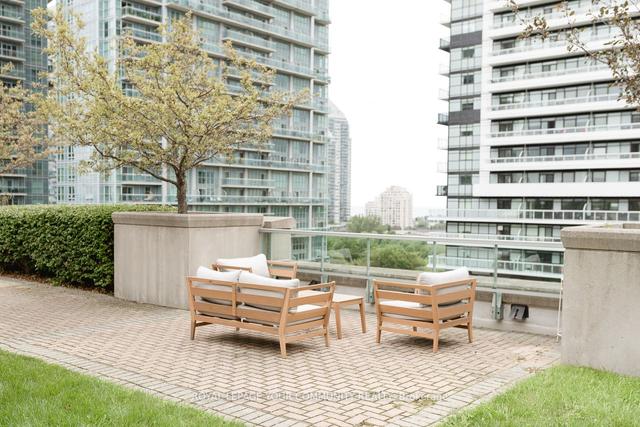 404 - 300 Manitoba St, Condo with 2 bedrooms, 2 bathrooms and 2 parking in Toronto ON | Image 6