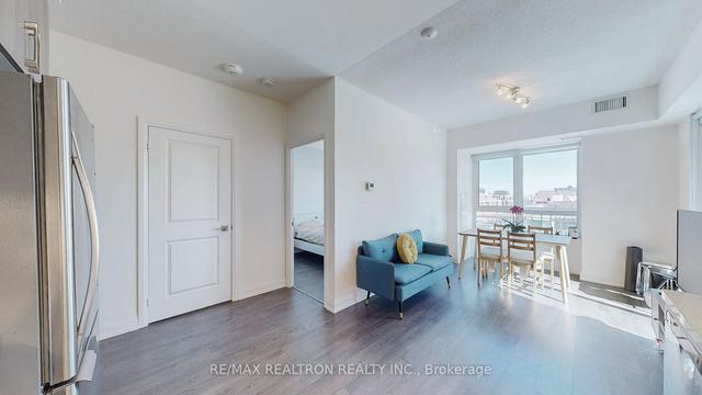 923 - 591 Sheppard Ave E, Condo with 2 bedrooms, 2 bathrooms and 1 parking in Toronto ON | Image 4