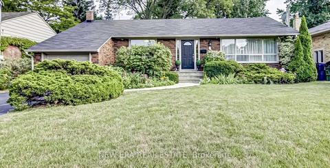 7 Greening Cres, Toronto, ON, M9A1N9 | Card Image