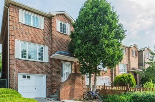 74 Swinton Cres, House detached with 3 bedrooms, 3 bathrooms and 3 parking in Vaughan ON | Image 1