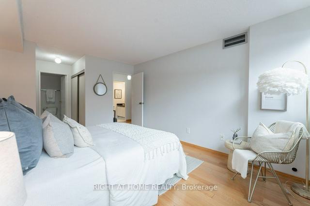 207 - 33 Elmhurst Ave, Condo with 2 bedrooms, 2 bathrooms and 1 parking in Toronto ON | Image 15