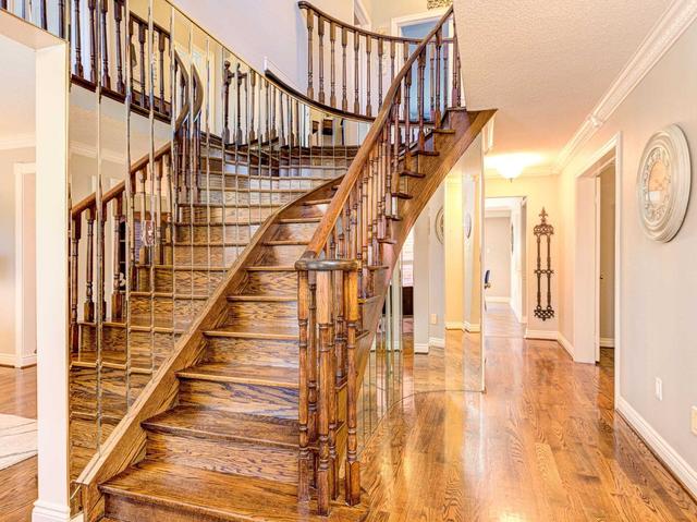 6232 Camgreen Circ, House detached with 4 bedrooms, 3 bathrooms and 6 parking in Mississauga ON | Image 36