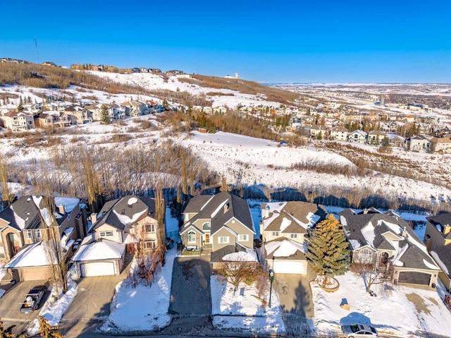 105 Patrick View Sw, House detached with 5 bedrooms, 3 bathrooms and 6 parking in Calgary AB | Image 38