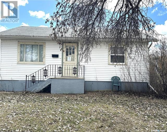214 Little Flower Avenue, House detached with 2 bedrooms, 1 bathrooms and null parking in Rosetown SK | Image 2