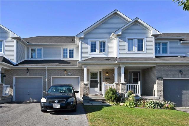 1034 Southport Dr, House attached with 3 bedrooms, 3 bathrooms and 2 parking in Oshawa ON | Image 2