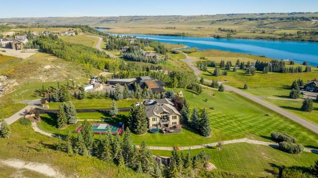 79 Emerald Bay Drive, House detached with 5 bedrooms, 3 bathrooms and 6 parking in Rocky View County AB | Image 3