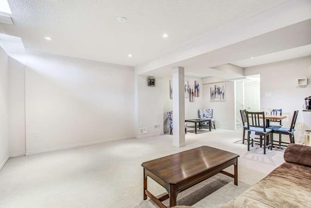 7 Summit Dr, House attached with 3 bedrooms, 4 bathrooms and 3 parking in Vaughan ON | Image 21