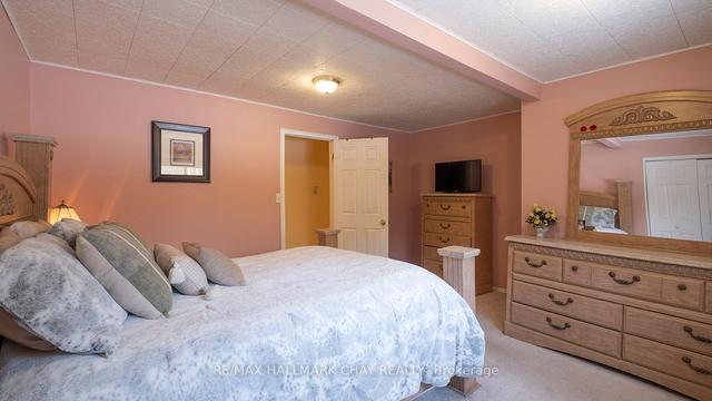 190 Concession Rd 8 E, House detached with 3 bedrooms, 1 bathrooms and 7 parking in Tiny ON | Image 4