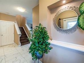279 Martin Crossing Place Ne, House detached with 3 bedrooms, 3 bathrooms and 4 parking in Calgary AB | Image 2