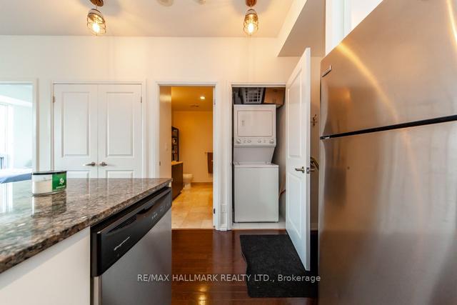 1516 - 35 Hayden St, Condo with 1 bedrooms, 1 bathrooms and 0 parking in Toronto ON | Image 9