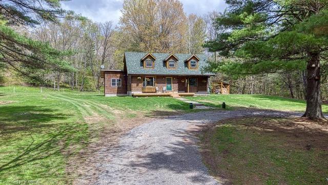 1043 Forty Foot Road, Home with 4 bedrooms, 2 bathrooms and 10 parking in Central Frontenac ON | Image 1