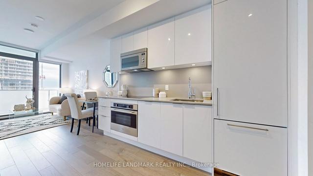 3601 - 20 Lombard St, Condo with 1 bedrooms, 1 bathrooms and 1 parking in Toronto ON | Image 7