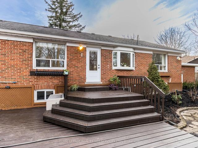 3 Moore Cres, House detached with 4 bedrooms, 3 bathrooms and 4 parking in Brampton ON | Image 31