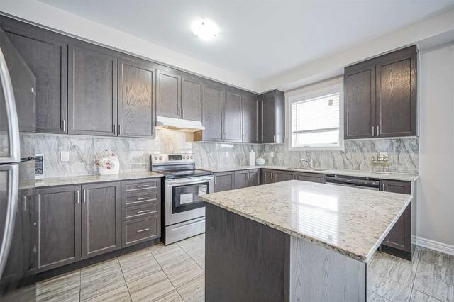 46 Sparkle Dr, House detached with 4 bedrooms, 4 bathrooms and 4 parking in Thorold ON | Image 3