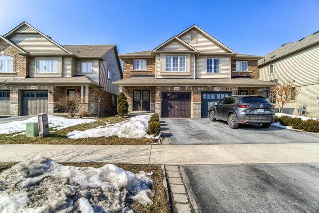 4685 Thomas Alton Boulevard, House semidetached with 3 bedrooms, 2 bathrooms and 1 parking in Burlington ON | Image 2