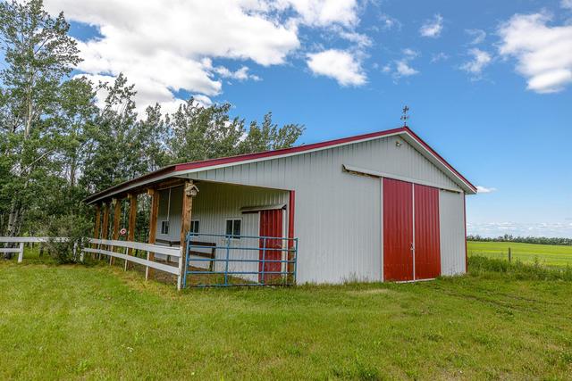 54046 Township Road 783, House detached with 3 bedrooms, 2 bathrooms and null parking in Spirit River No. 133 AB | Image 45