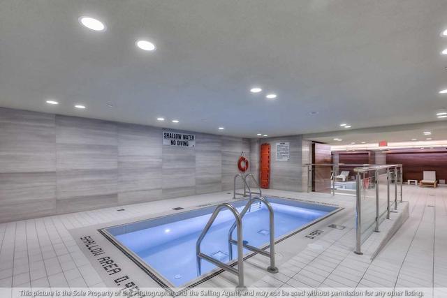 617 - 29 Queens Quay St E, Condo with 2 bedrooms, 2 bathrooms and 1 parking in Toronto ON | Image 22