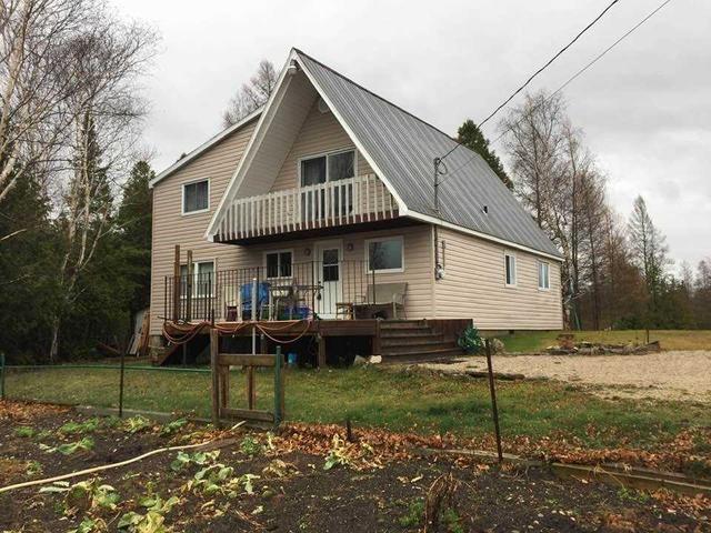 593 Lindsay Rd, House detached with 3 bedrooms, 2 bathrooms and 20 parking in Northern Bruce Peninsula ON | Image 12
