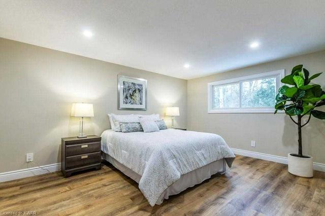 368 Vogel Pl, House semidetached with 3 bedrooms, 3 bathrooms and 2 parking in Waterloo ON | Image 15