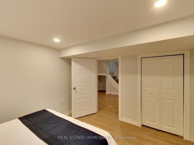 190 East 14th St, House detached with 2 bedrooms, 2 bathrooms and 4 parking in Hamilton ON | Image 27